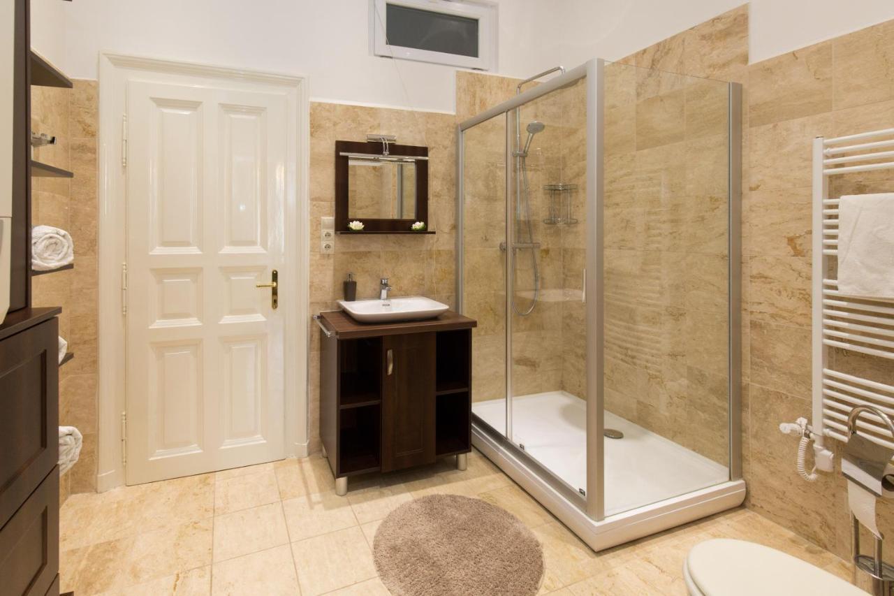 Elegant Apartment With Buda Castle View بودابست المظهر الخارجي الصورة